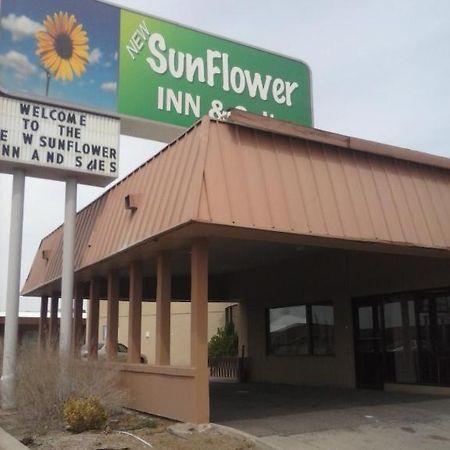 Sunflower Inn & Suites - Garden City Zewnętrze zdjęcie